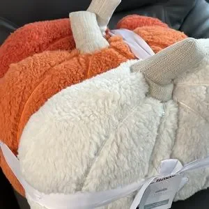 Bedding | Farmhouse By Rachel Ashwell Pumpkin Pillow Set | Poshmark